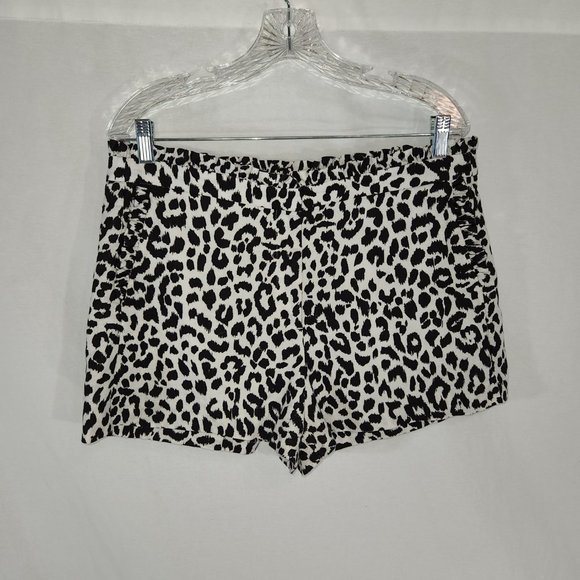 J. Crew Factory Pants - J. Crew Leopard Print Shorts Size 12 Black/White Color 53% Linen 47% Cotton.
